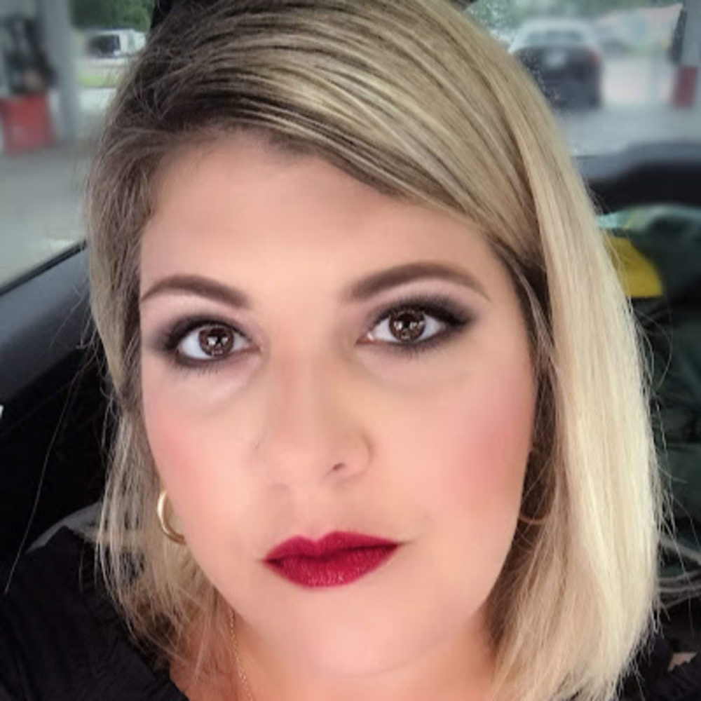 Meet your Posher, Jennifer